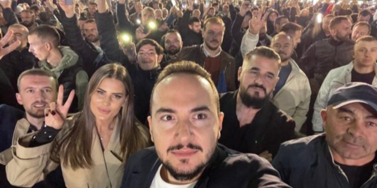 Ervin Salianji arrin një tjetër fitore në “luftën” brenda PD, i rrëmben Berishës “VIP”-in demokrat…