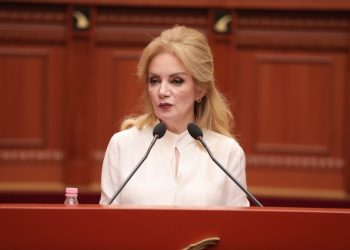 Deklarimi i pasurive për herë të parë, befasohuni nga “skeda” e deputetes Iris Luarasi…