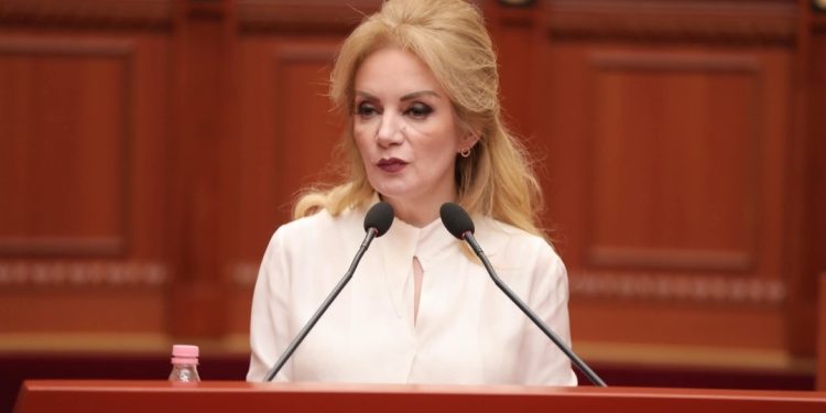 Deklarimi i pasurive për herë të parë, befasohuni nga “skeda” e deputetes Iris Luarasi…