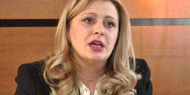 LAJM I FUNDIT/ Jep dorëheqjen Dallëndyshe Bici