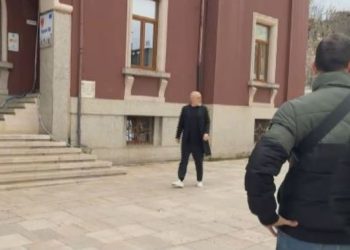 LAJM I FUNDIT/ Rama mbërrin në Bashkinë Durrës, befasohet nga ajo që i del përpara…
