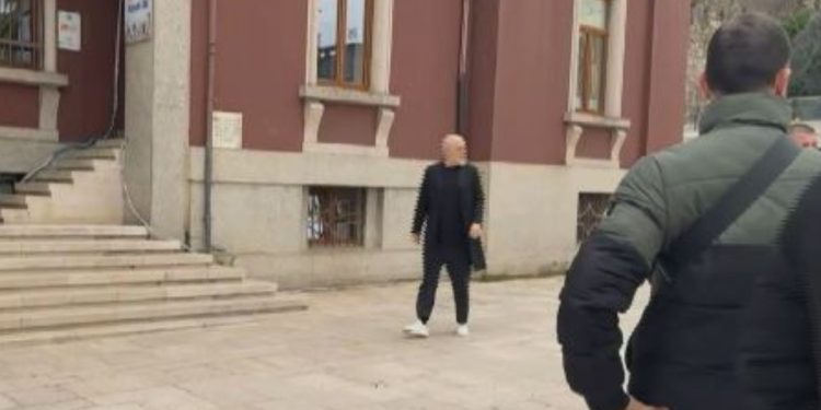 LAJM I FUNDIT/ Rama mbërrin në Bashkinë Durrës, befasohet nga ajo që i del përpara…