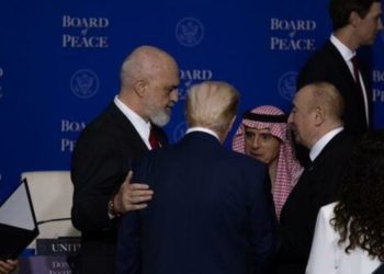 Donald Trump në “mes” të Uashingtonit i thurr lavde Ramës: Jemi…