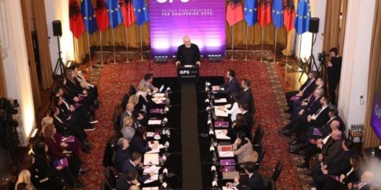 Zbulohet DATA/ Ja kur do të mbledhë Rama Grupin Parlamentar të PS për “Ballukun”