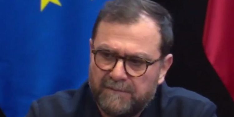 Dëmtimi i rrugëve në juglindje/ Ish-kreu i ARRSH jep LAJME TË MIRA: Punimet janë…