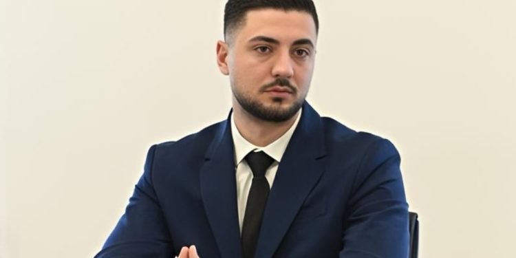 Emërim surprizë/ Kush është 24-vjeçari që emërohet zv/drejtor i Portit të Durrësit