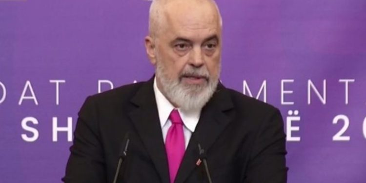 “Jemi në një udhëkryq”/ Kryeministri Rama: Po sprovohet…
