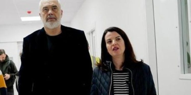 Rama e bëri zv.kryeministre, Albana Koçiu “tallet” me Sali Berishën: O Don Kishot që…