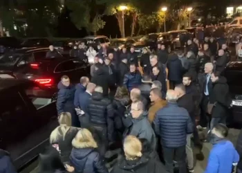 LAJM I FUNDIT/ Deputeti demokrat çohet me urgjencë drejt Traumës, PD: Ka goditje në kokë…