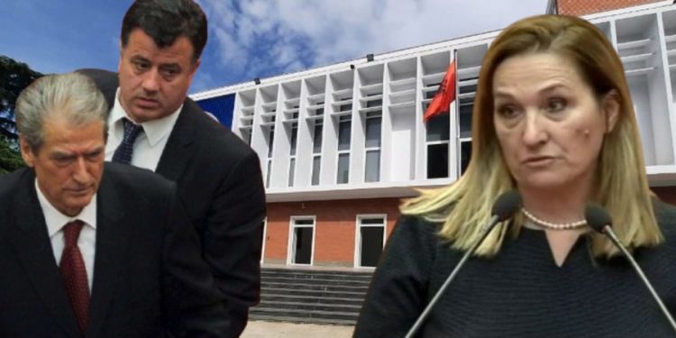 “I dhuruat Ramës 83 mandate”/ Flutura Açka shpërthen ndaj Berishës: Nuk keni as moral dhe as…