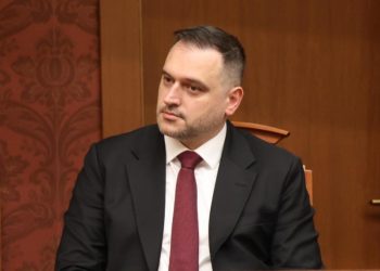 Kuvendi miratoi ndryshimet në qeveri, reagon ministri i ri i Mbrojtjes