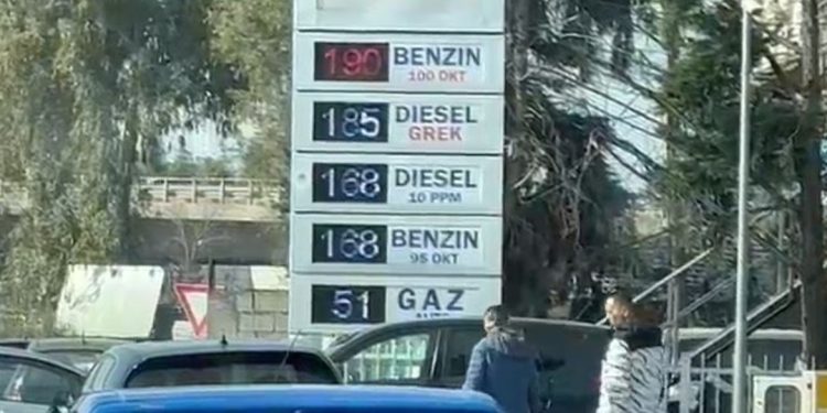 Vjen direkt LAJM I KEQ! Rritet çmimi i naftës në Durrës, ja me sa po shitet…