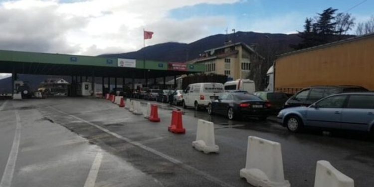 S’ka më dokumente: Transporti i mallrave në Shqipëri do të…