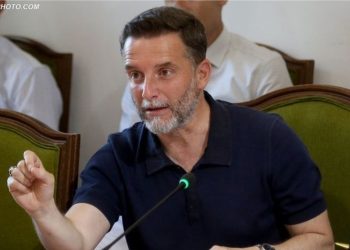 Pasi u ofrua si kandidat për Tiranën, Braçe bën lëvizjen e radhës, i kërkon…