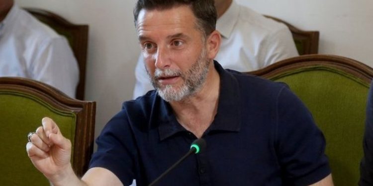 Pasi u ofrua si kandidat për Tiranën, Braçe bën lëvizjen e radhës, i kërkon…