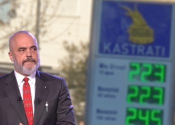 Çmimi i naftës/ Rama: Nëse heqim taksën e qarkullimit, ndodh kjo gjë shqetësuese…