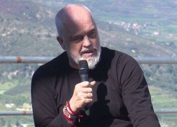 Rama provokohet nga sipërmarrësi beratas: Unë nuk merrem me…