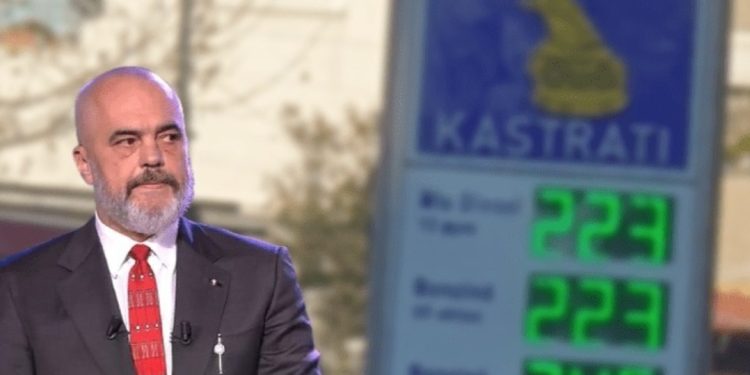 LAJM I MIRË/ Bordi ndryshon ÇMIMET e karburantit: Nafta dhe benzina kushton…