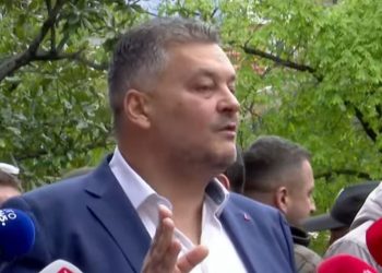 U tha se kanë bashkëpunuar me PS, anëtarët e PD shkojnë në seli: Dua takim me Berishën, po…