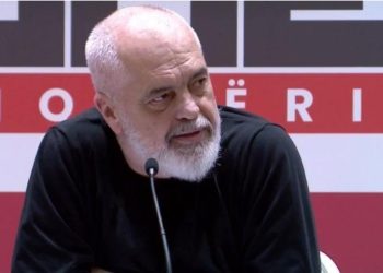“Po ta tregojnë ty burrat e Dibrës”/ Rama shpërthen: M’u hodhën në fyt…