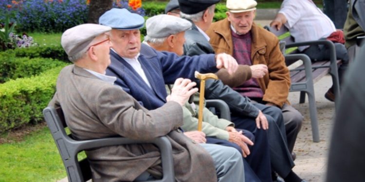 Detajet e bonusit të ri dhe sfida e pensionistëve në Shqipëri me çmimet…