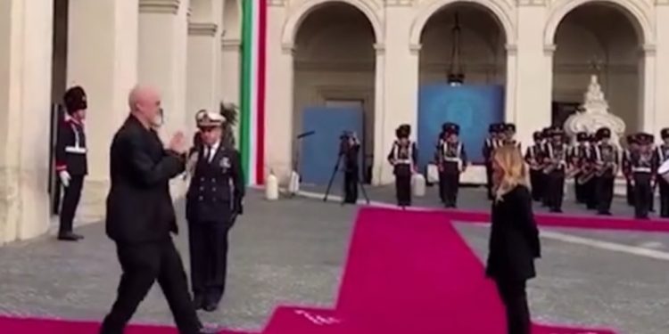 Pritet nga Meloni në tapetin e kuq/ Rama befason kryeministren italiane me gjestin e papritur…