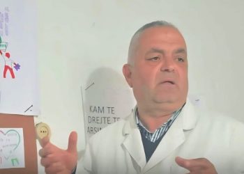 Ndërron jetë mësuesi hero që bënte 7 km rrugë në këmbë, familjarët në lot: La një amanet