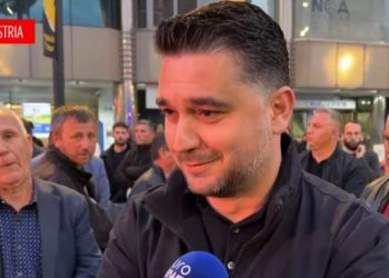 Kryebashkiaku i Kavajës në protestën e PD: Së shpejti do ta rrëzojmë qeverinë…
