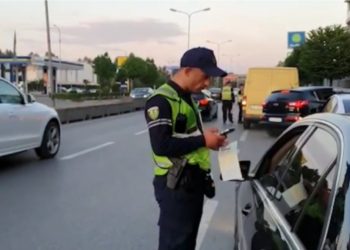 Drejtori i ri i Policisë së Shtetit, Skënder Hitaj jep urdhrin e prerë për efektivët: Hiqen…