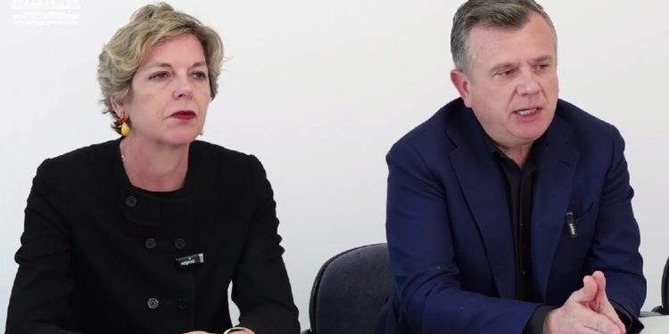 Spitali i Kavajës ”Shefqet Ndroqi” merr statusin e spitalit Bashkiak, prezantonet drejtori i ri…