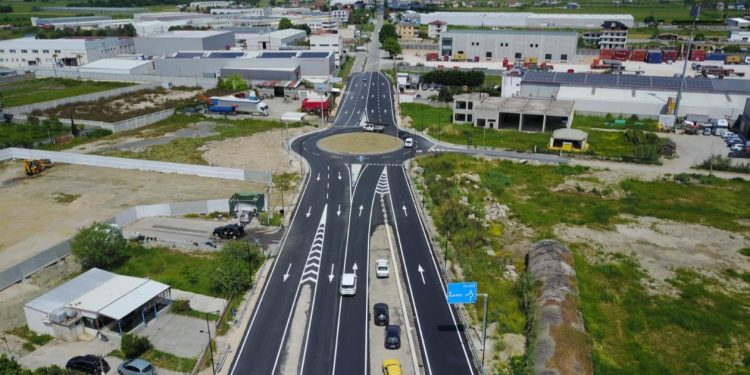Ministri zbulon kur do të hapet autostrada Tiranë – Durrës