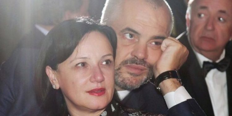 E bujshme/ Edi dhe Linda Rama, vizitë zyrtare në shtetin e pazakontë, ja çfarë pritet…