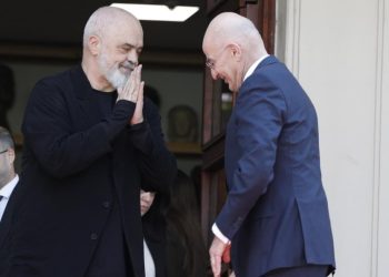 Përfundon takimi i Ramës me ministrin grek/ Çfarë u diskutua në Kryeministri…