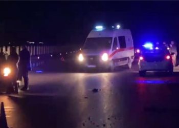Aksident tragjik në aksin kombëtar, 3 makina bëhen “copë-copë”, një i vdekur dhe dy të tjerë…