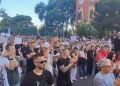 Shikoni PAMJET/ Ngjarja në Zvërnec, populli “çohet në këmbë” në Tiranë…