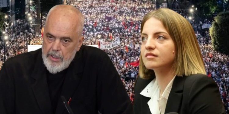 Braktisi PS-në dhe iu bashkua protestuesve/ Marjana Koçeku i çon “selam” Ramës nga Brukseli: Europa t’i…