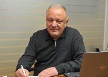 Historia e trishtë/ U nda nga jeta, kush është mjeku që nuk mundi të përqafonte të birin për më shumë se 20 vite
