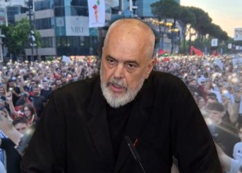 Rama i drejtohet mediave ndërkombëtare: Bie numri i protestuesve, sot ishin 2 mijë veta…