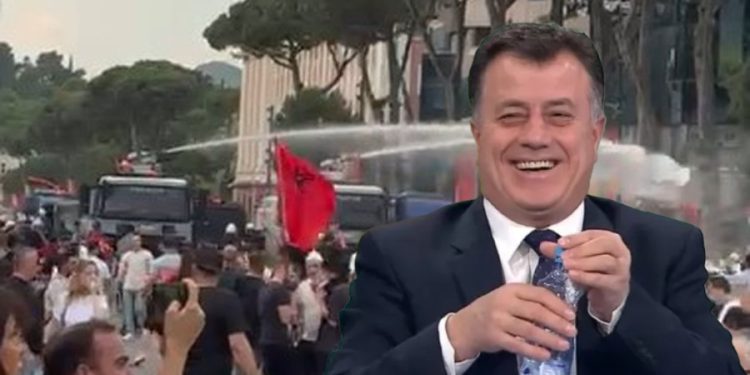 Noka sulmon protestuesit për Zvërnecin: Ju jeni të Sorosit! Nuk ju plas për zogjtë…