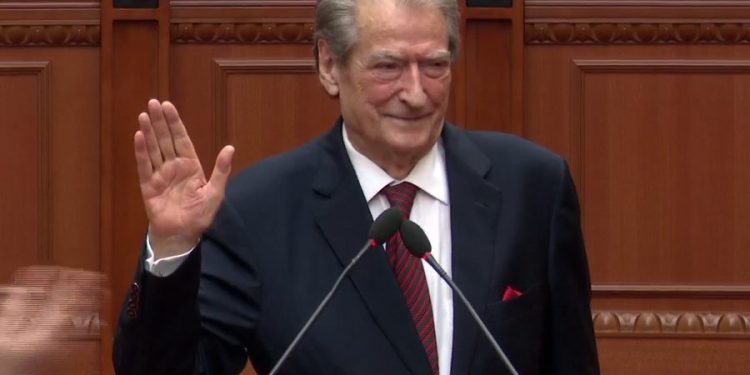 E zbulon demokratja: Çfarë do të ndodhë me Berishën, ja kush do ta takojë në SHBA…