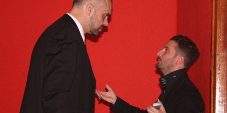 Rama “i tërheq veshin” Braçes në sy të socialistëve: Nxjerr Erioni…