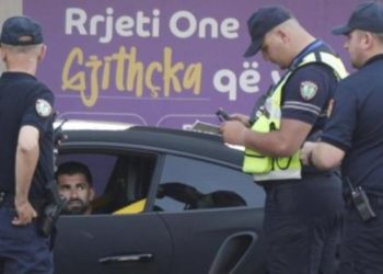 Shkeli rregullat e qarkullimit rrugor, Elseid Hysaj ndëshkohet nga policia…