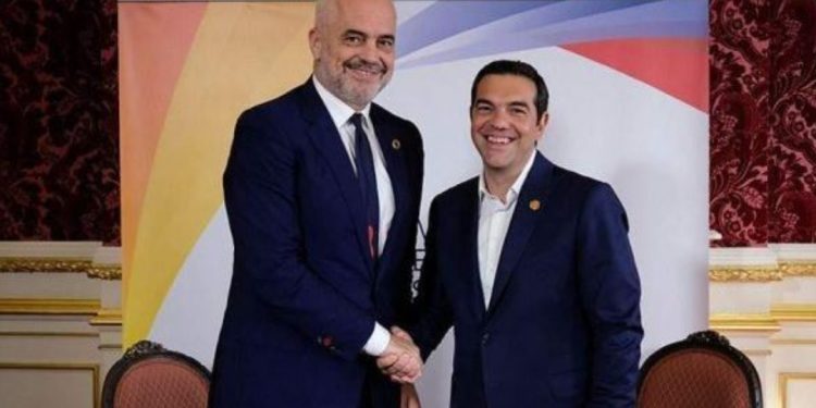 Tsipras i dërgon letër Ramës pas “luftës” në Zvërnec: Nuk i lë askujt…