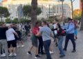 LAJM I FUNDIT/ Tensione në bulevard! Përplasje mes protestuesve dhe militantëve të PS, ç’po ndodh…
