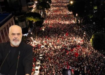 Rama që në mëngjes e nis ditën NDRYSHE, bën reagimin e TRISHTË për protestën…