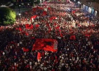 Në përfundim të protestës/ Vjen lëvizja e PAPRITUR në “mes” të natës: Nesër…