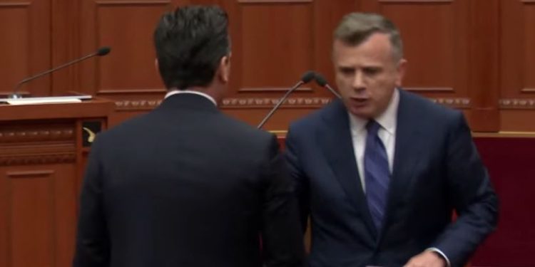 “Gjobaxhi, hajdut…”/ Balla përplaset me Shehajn për protestën kundër Zvërnecit: Ti ça dreqin ke?! Nuk ke…