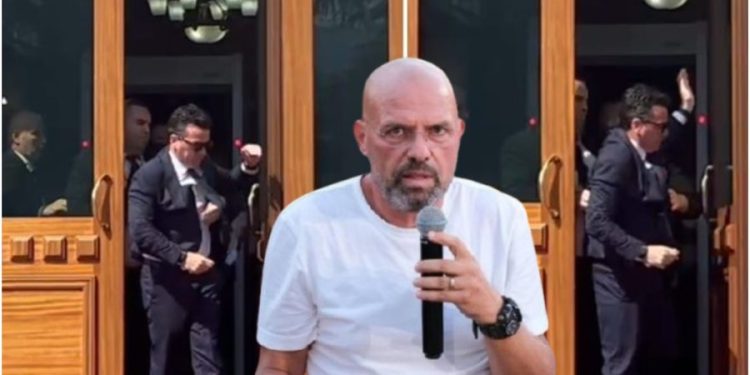 Shehaj përjashtë për “leckash”/ Habit Ylli Manjani: Do t’ia fusja me shpullë turinjve…