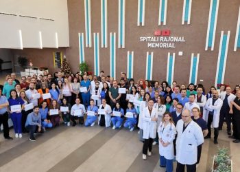 “Vjen në Shqipëri teknologji e fundit”/ LAJM I MIRË: Kryet me sukses një ndërhyrje e avancuar në…