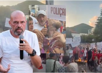 Socialistët dogjën teserën e PS-së, Manjani i ironizon: P*rdhacë që kanë…